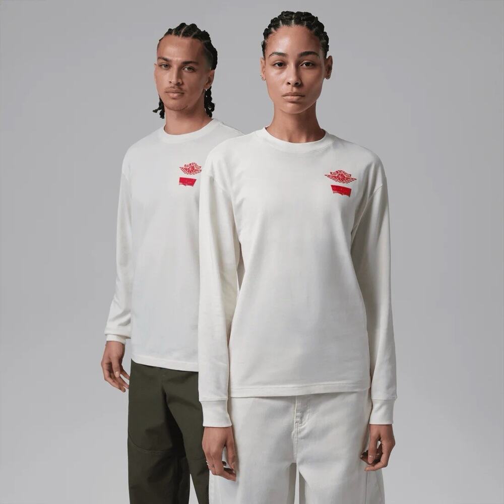 Levi’s x Air Jordan Men’s Long Sleeve Tee Pale Ivory University Red Size Small